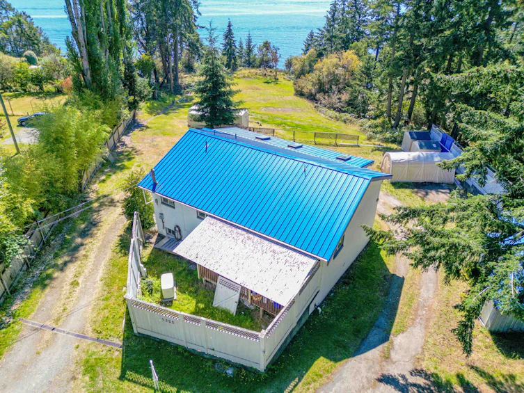 1325 Mackinnon Road, Pender Island, BC, V0N 2M1 - 8