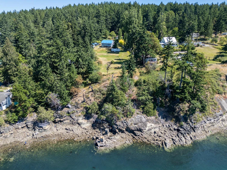 1325 Mackinnon Road, Pender Island, BC, V0N 2M1 - 5