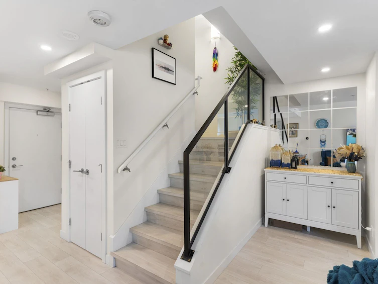 TH14-13318 104 Avenue, Surrey, BC, V3T 0R2 - 14