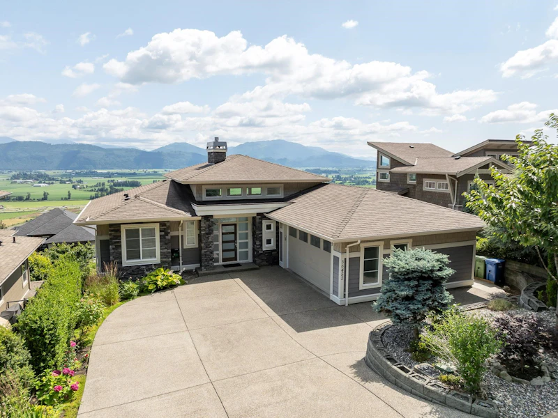 36452 Estevan Court, Abbotsford BC V3G 0B6