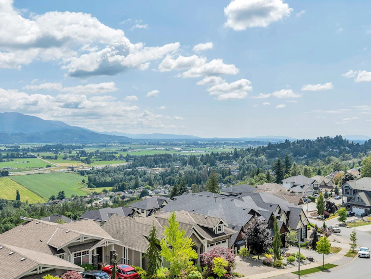 36452 Estevan Court, Abbotsford, BC, V3G 0B6 - 2