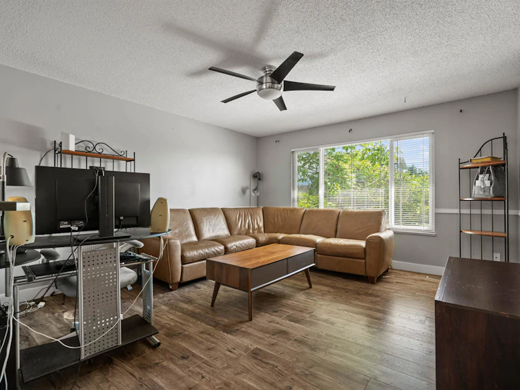 8129 Bobcat Drive, Mission, BC, V2V 5J7 - 5