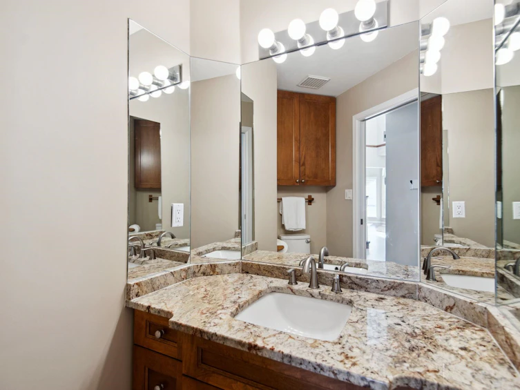 3253 Kerrstead Place, North Vancouver, BC, V7J 3T4 - 11