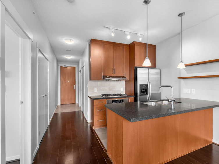 2206-1189 Melville Street, Vancouver, BC, V6E 4T8 - 2
