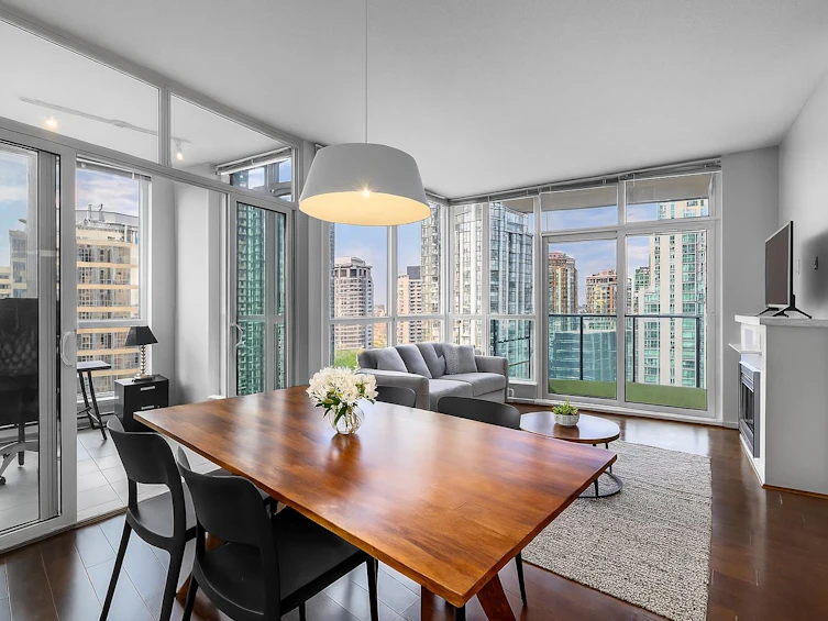 2206-1189 Melville Street, Vancouver, BC, V6E 4T8