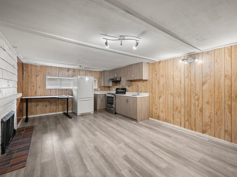 14405 114a Avenue, Surrey, BC, V3R 2N8 - 13