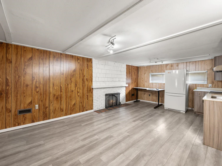 14405 114a Avenue, Surrey, BC, V3R 2N8 - 14