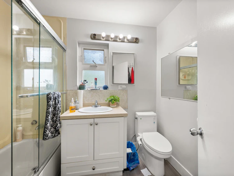 14405 114a Avenue, Surrey, BC, V3R 2N8 - 9