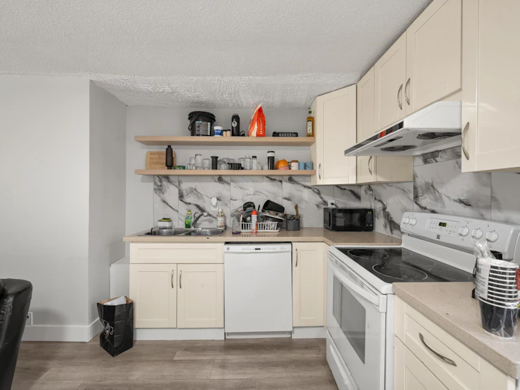 14405 114a Avenue, Surrey, BC, V3R 2N8 - 6