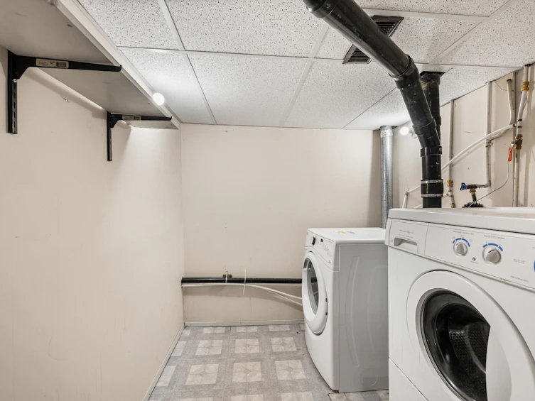 14405 114a Avenue, Surrey, BC, V3R 2N8 - 19
