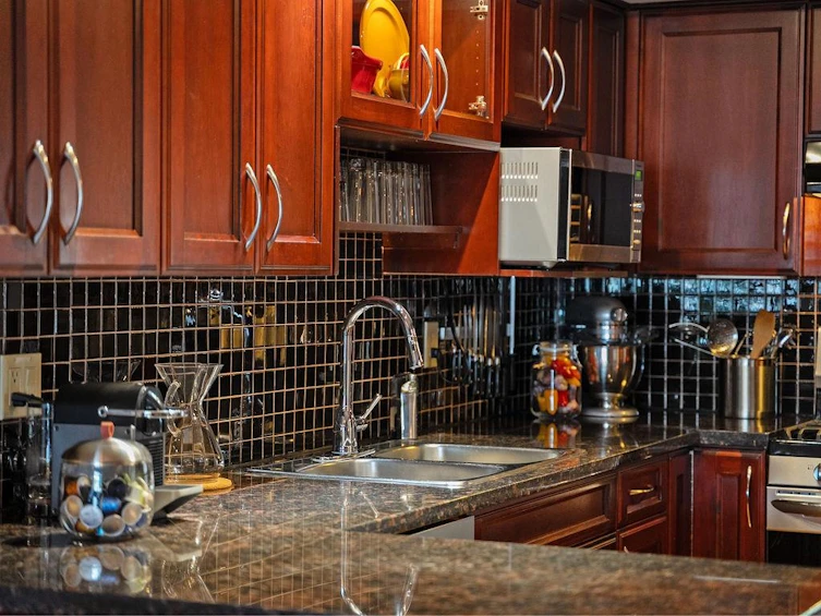 99-13796 Central Avenue, Surrey, BC, V3T 1R9 - 3