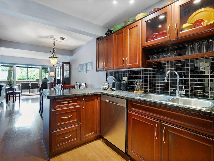 99-13796 Central Avenue, Surrey, BC, V3T 1R9 - 4