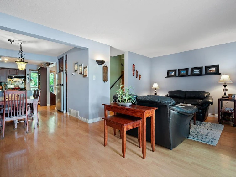 99-13796 Central Avenue, Surrey, BC, V3T 1R9 - 8