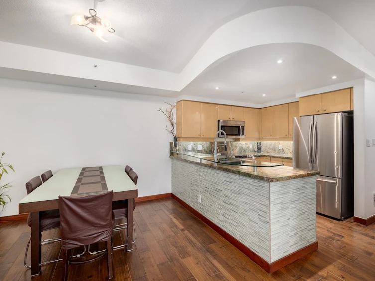 1019 Expo Boulevard, Vancouver, BC, V6Z 2W1 - 9
