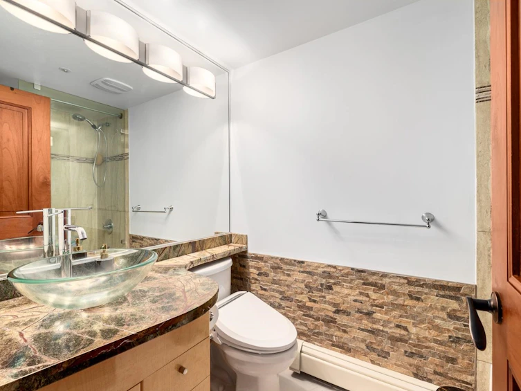 1019 Expo Boulevard, Vancouver, BC, V6Z 2W1 - 16