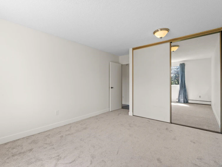 202-3911 Carrigan Court, Burnaby, BC, V3N 4J7 - 7