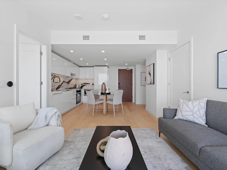 407-135 E 13 Street, North Vancouver, BC, V7L 0E5 - 4