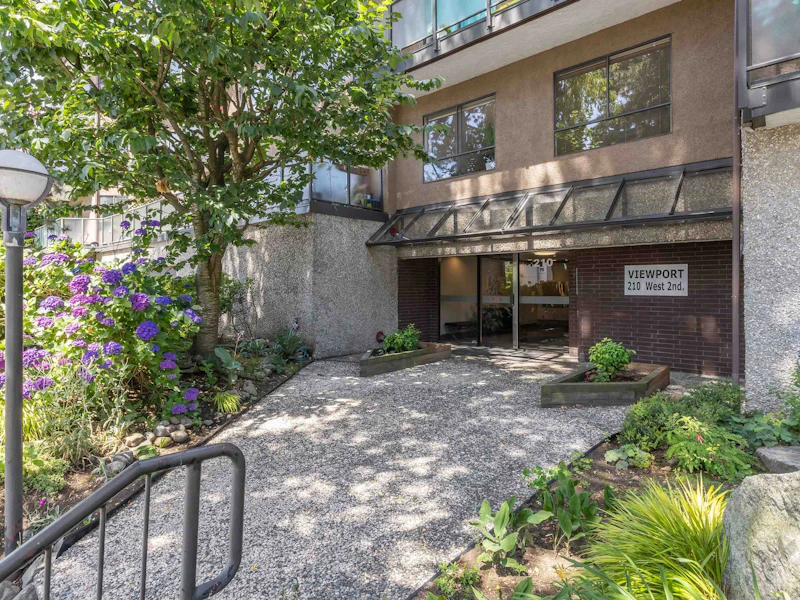221 - 210 W 2nd Street, North Vancouver BC V7M 1C6