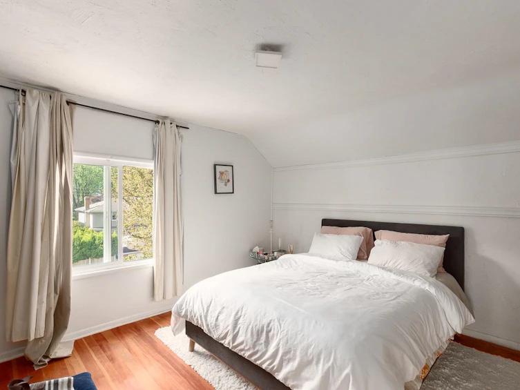 2402 W 34th Avenue, Vancouver, BC, V6M 1G7 - 8
