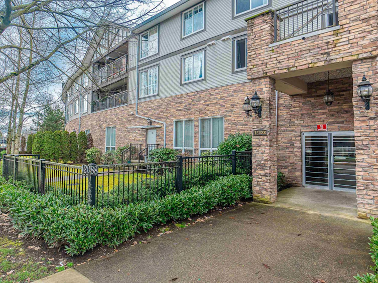 312-12088 75a Avenue, Surrey, BC, V3W 1Y4 - 4