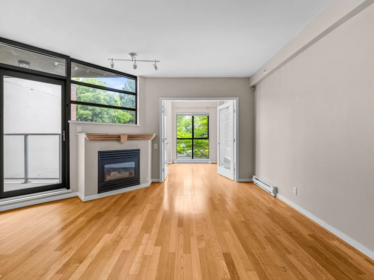 207-2228 Marstrand Avenue, Vancouver, BC, V6K 4T1 - 7