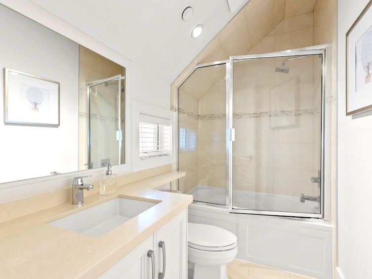 3278 W 15th Avenue, Vancouver, BC, V6K 3A9 - 25