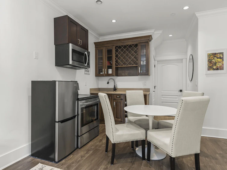 3278 W 15th Avenue, Vancouver, BC, V6K 3A9 - 37