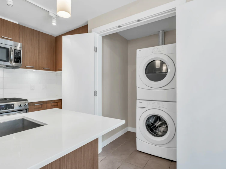 304-1177 Marine Drive, North Vancouver, BC, V7P 1T1 - 18