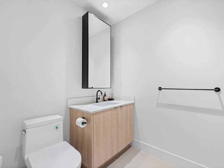 612-83 Moody Street, Port Moody, BC, V3H 0K7 - 3