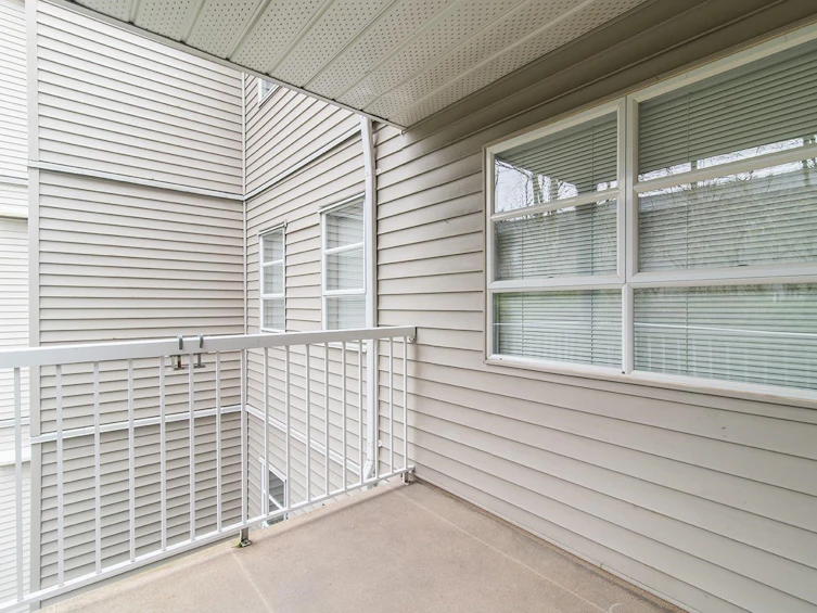207-9767 140 Street, Surrey, BC, V3T 4M4 - 32