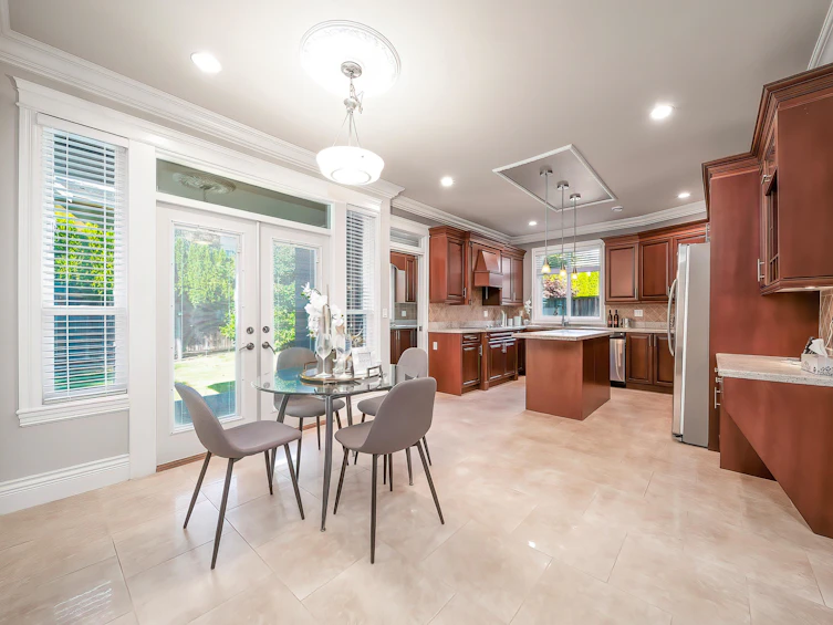 7600 Lancing Court, Richmond, BC, V7C 3Z5 - 9
