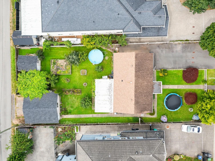 12070 76a Avenue, Surrey, BC, V3W 2W5 - 10