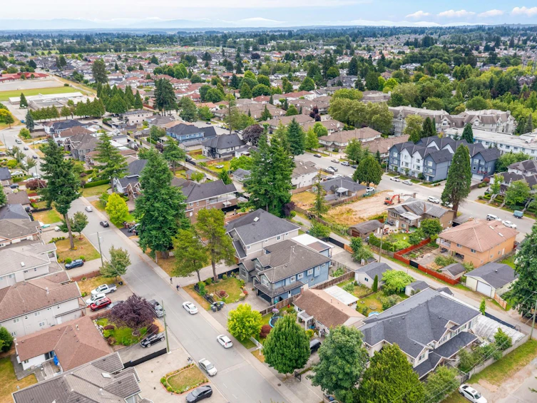 12070 76a Avenue, Surrey, BC, V3W 2W5 - 3