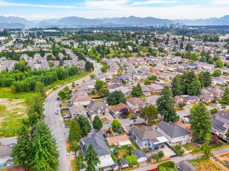 12070 76a Avenue, Surrey, BC, V3W 2W5 - 5