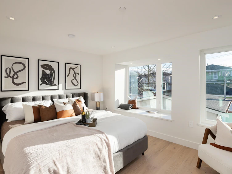 32 E 37th Avenue, Vancouver, BC, V5W 1E2 - 32