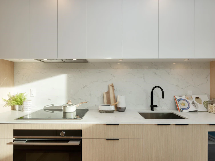 32 E 37th Avenue, Vancouver, BC, V5W 1E2 - 13
