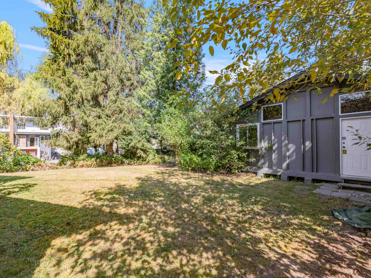22489 Brickwood Close, Maple Ridge, BC, V2X 2E6 - 23