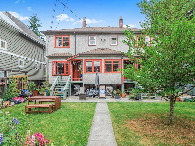 1958 W 12th Avenue, Vancouver, BC, V6J 2E9 - 2