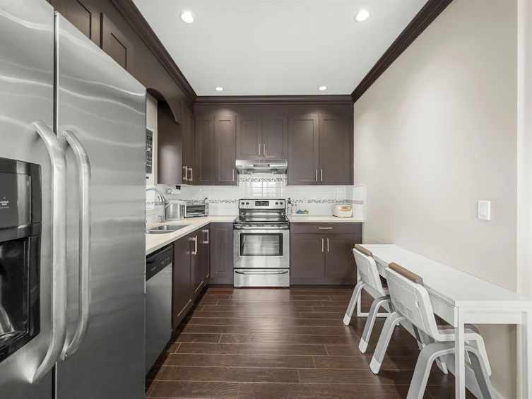 2-4685 Canada Way, Burnaby, BC, V5G 1K9 - 12