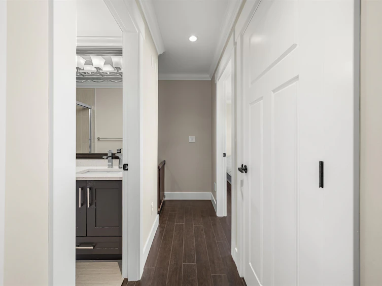 2-4685 Canada Way, Burnaby, BC, V5G 1K9 - 23