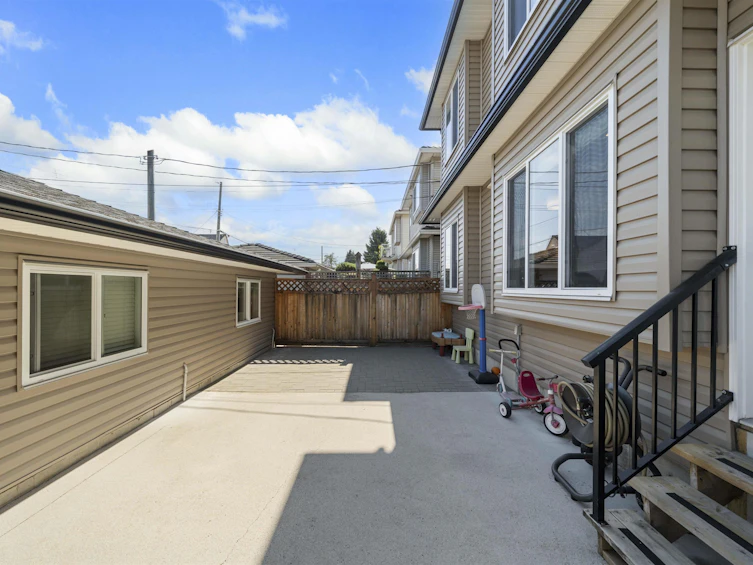 2-4685 Canada Way, Burnaby, BC, V5G 1K9 - 25