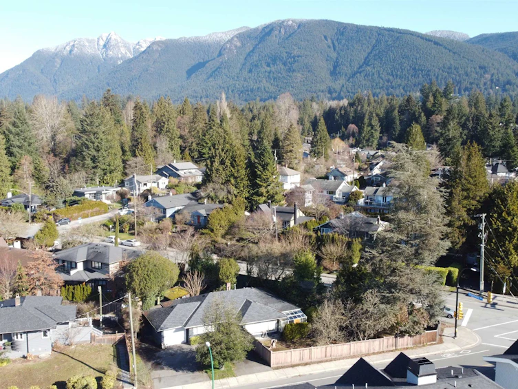 1116 Ridgewood Drive, North Vancouver, BC, V7R 1J3 - 30