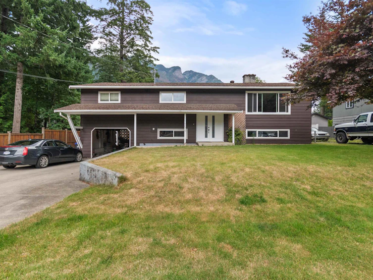 21254 Mountview Crescent, Hope, BC, V0X 1L1 - 2