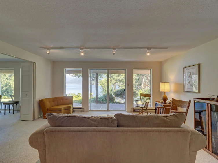 6448 N Gale Avenue, Sechelt, BC, V7Z 0L1 - 32