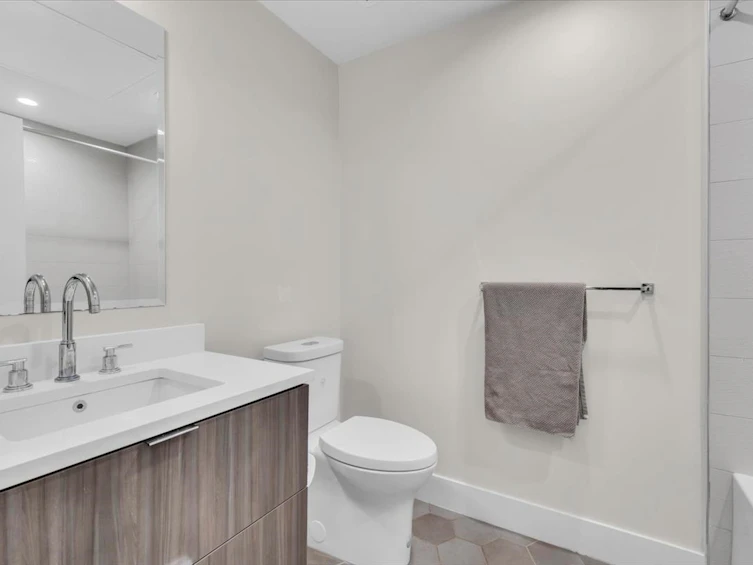 211-1496 Charlotte Road, North Vancouver, BC, V7J 0C9 - 22