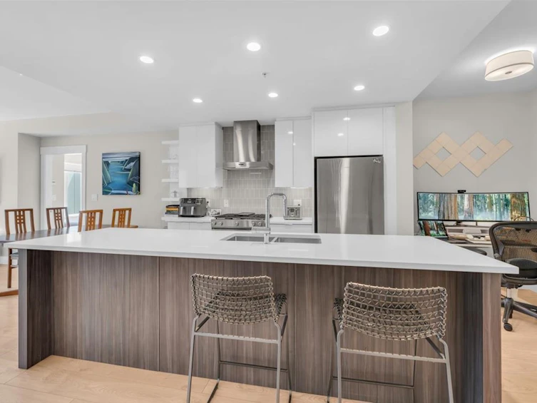 211-1496 Charlotte Road, North Vancouver, BC, V7J 0C9 - 15