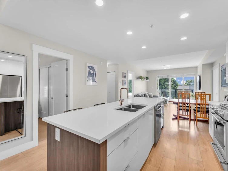 211-1496 Charlotte Road, North Vancouver, BC, V7J 0C9 - 4