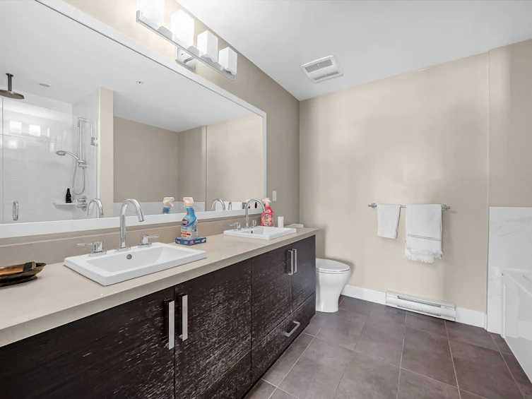 301-4710 Hastings Street, Burnaby, BC, V5C 2K7 - 16