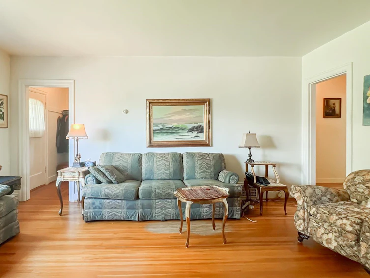 3464 Oxford Street, Vancouver, BC, V5K 1N9 - 6
