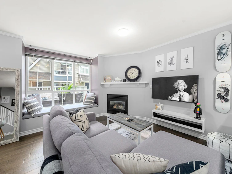 3-995 Lynn Valley Road, North Vancouver, BC, V7J 1Z6 - 3